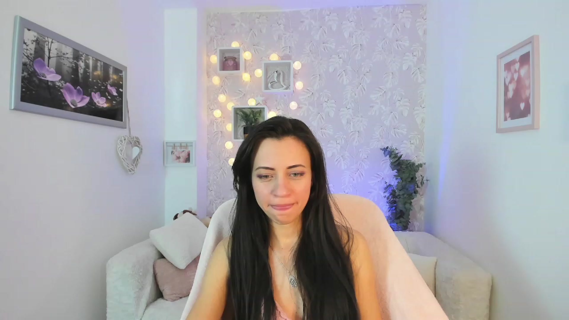 Gallery image thumbnail from Kathy_White's myfreecams stream on, 03/01/2023, 18:31 image 15 of 20