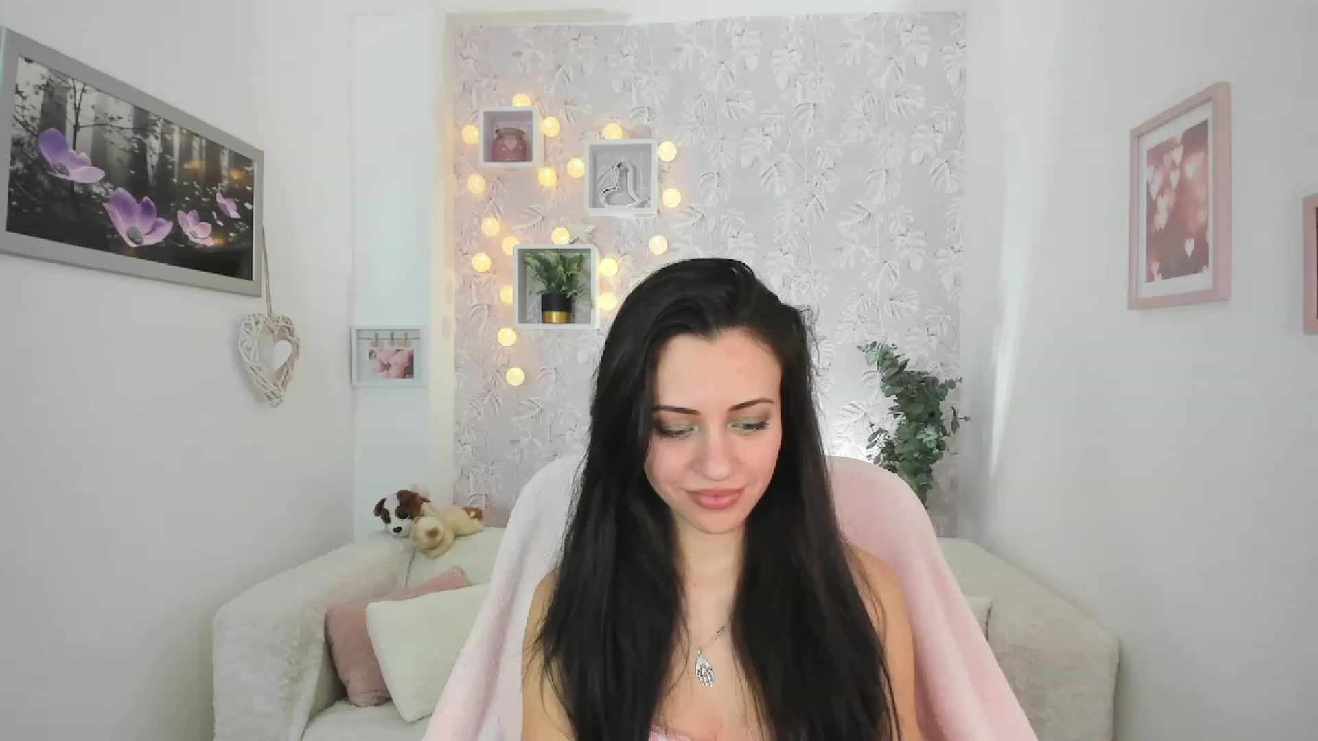 Gallery image thumbnail from Kathy_White's myfreecams stream on, 03/02/2023, 14:45 image 12 of 20
