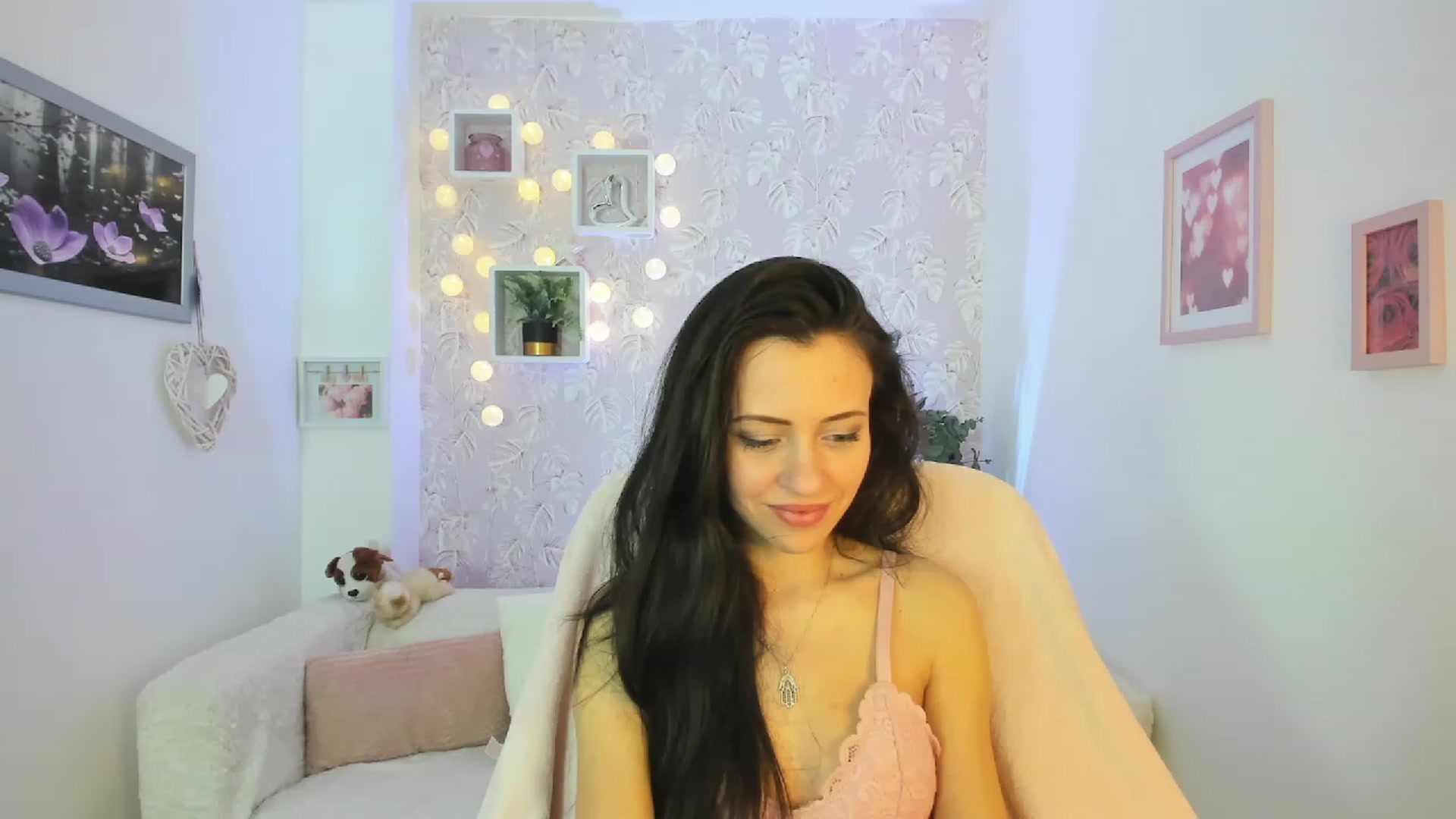Gallery image thumbnail from Kathy_White's myfreecams stream on, 03/07/2023, 15:15 image 8 of 20