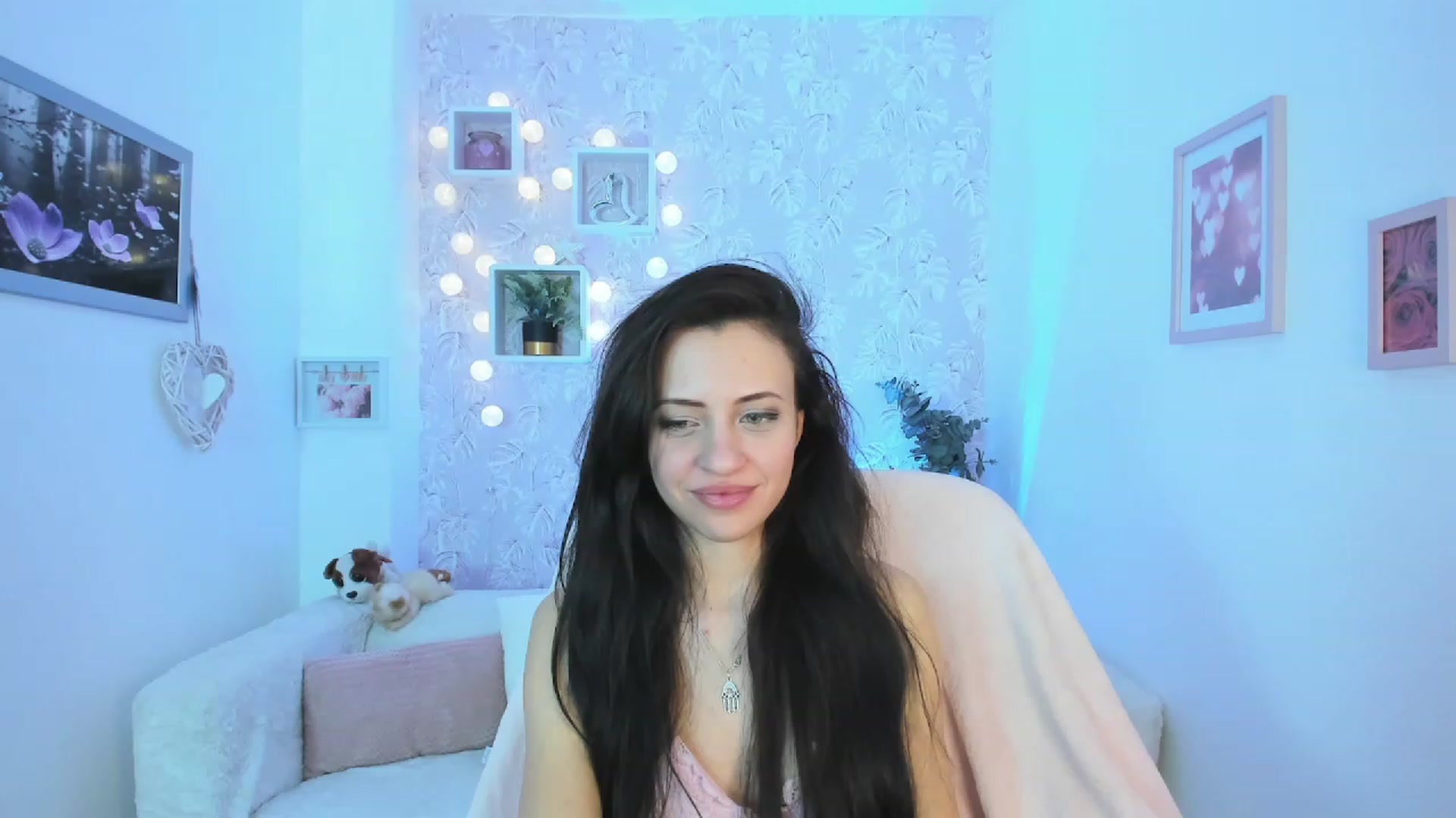 Gallery image thumbnail from Kathy_White's myfreecams stream on, 03/07/2023, 18:43 image 1 of 20