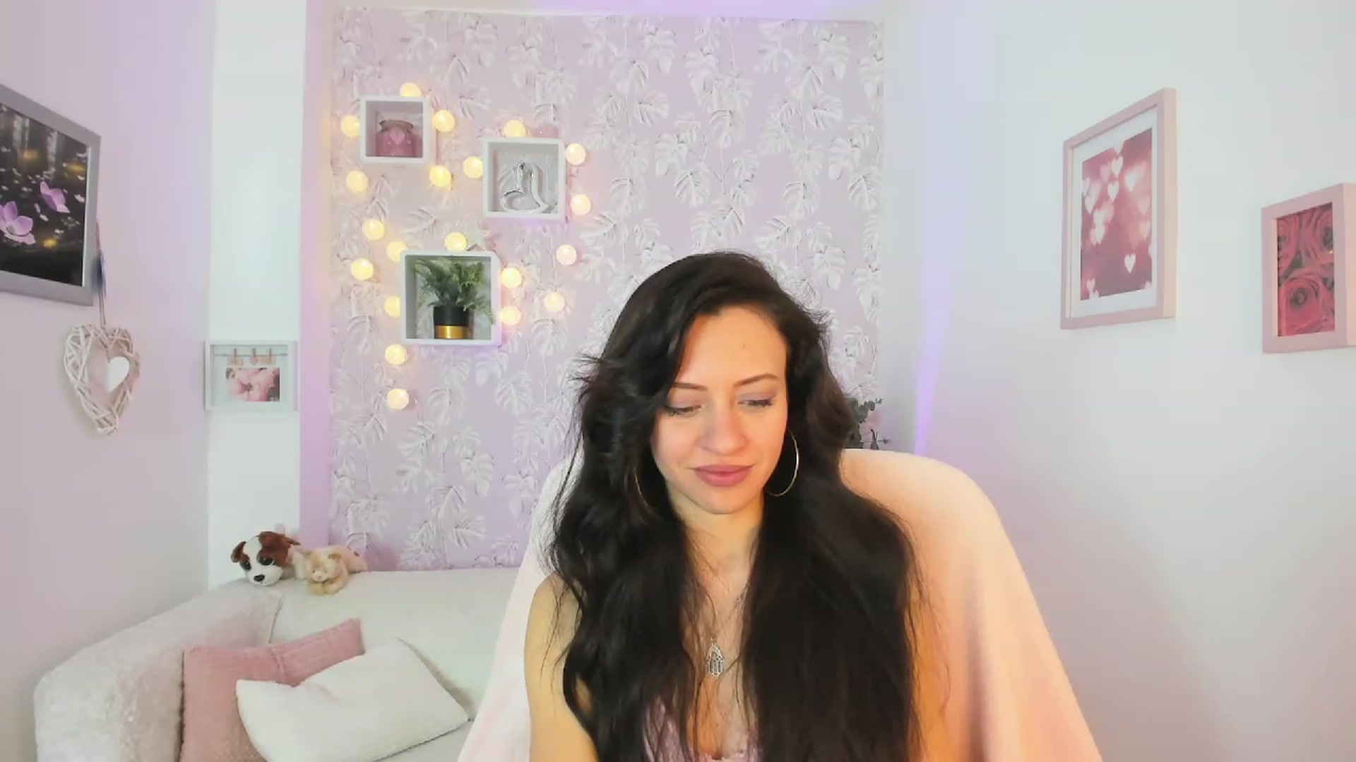 Gallery image thumbnail from Kathy_White's myfreecams stream on, 03/16/2023, 16:53 image 8 of 20