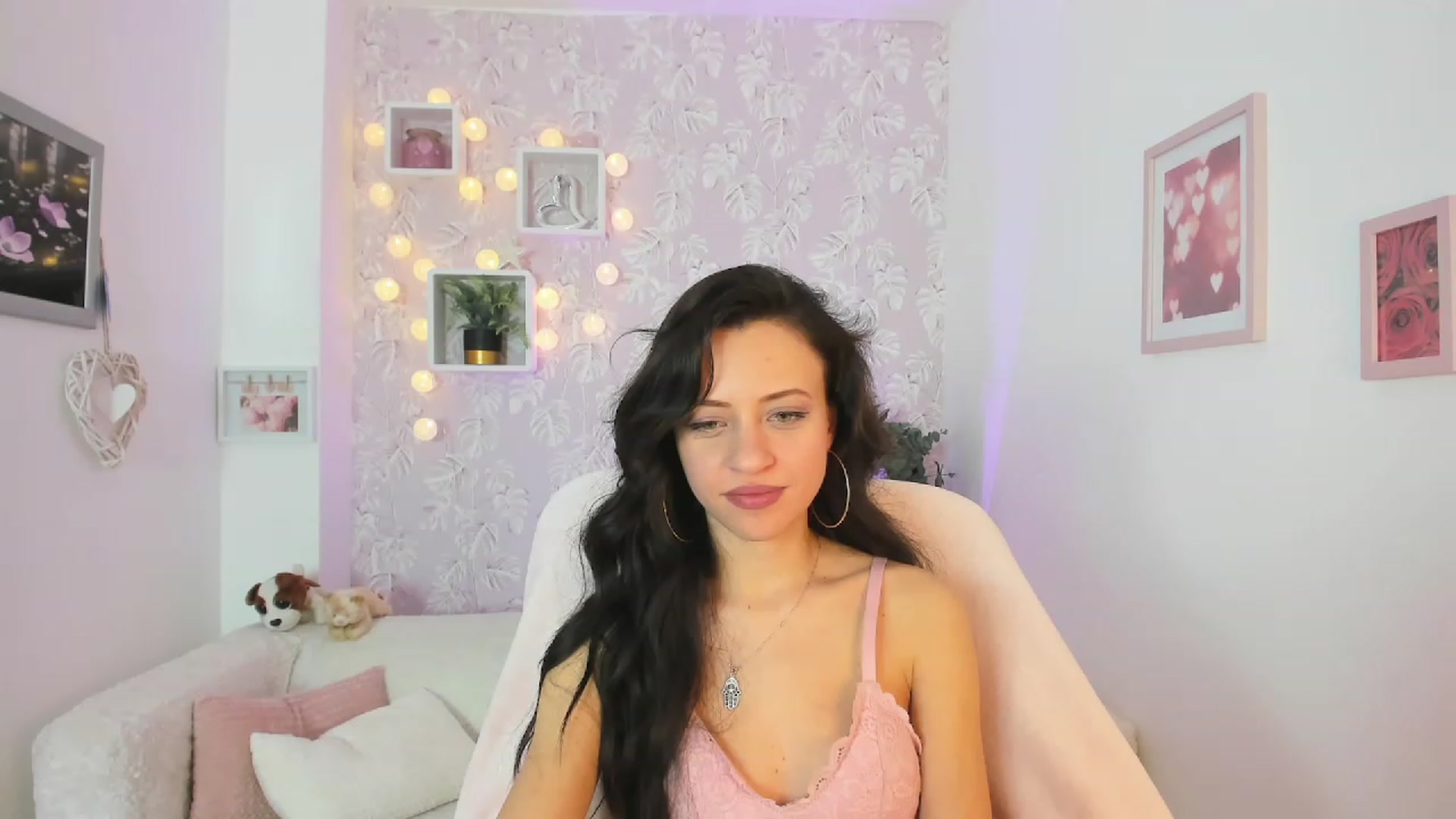 Gallery image thumbnail from Kathy_White's myfreecams stream on, 03/16/2023, 18:16 image 18 of 20