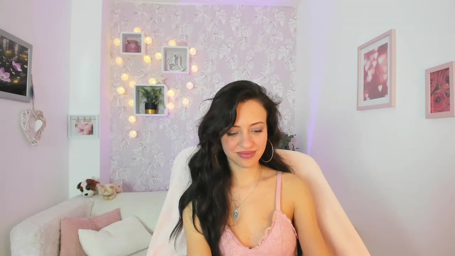 Gallery image thumbnail from Kathy_White's myfreecams stream on, 03/16/2023, 18:16 image 17 of 20