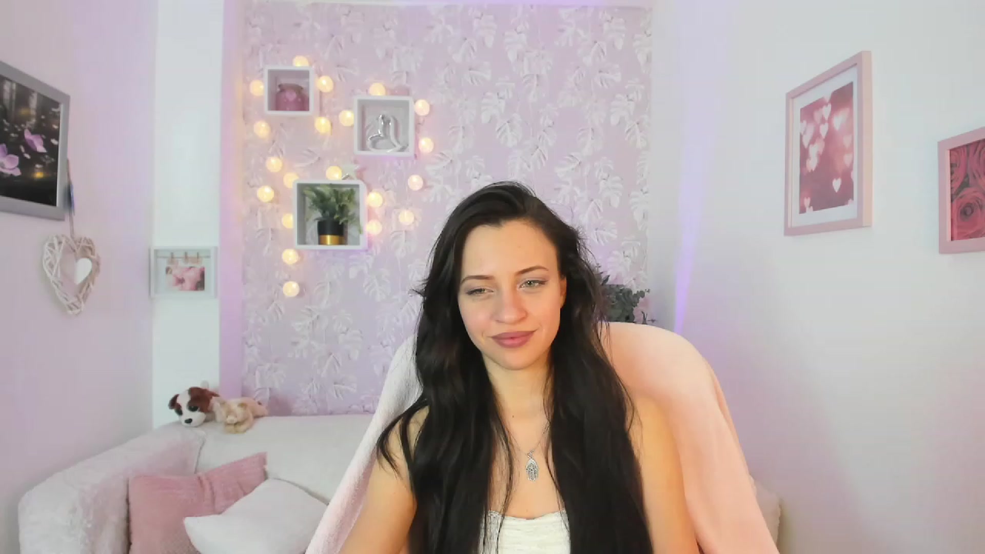 Gallery image thumbnail from Kathy_White's myfreecams stream on, 03/17/2023, 18:37 image 14 of 20