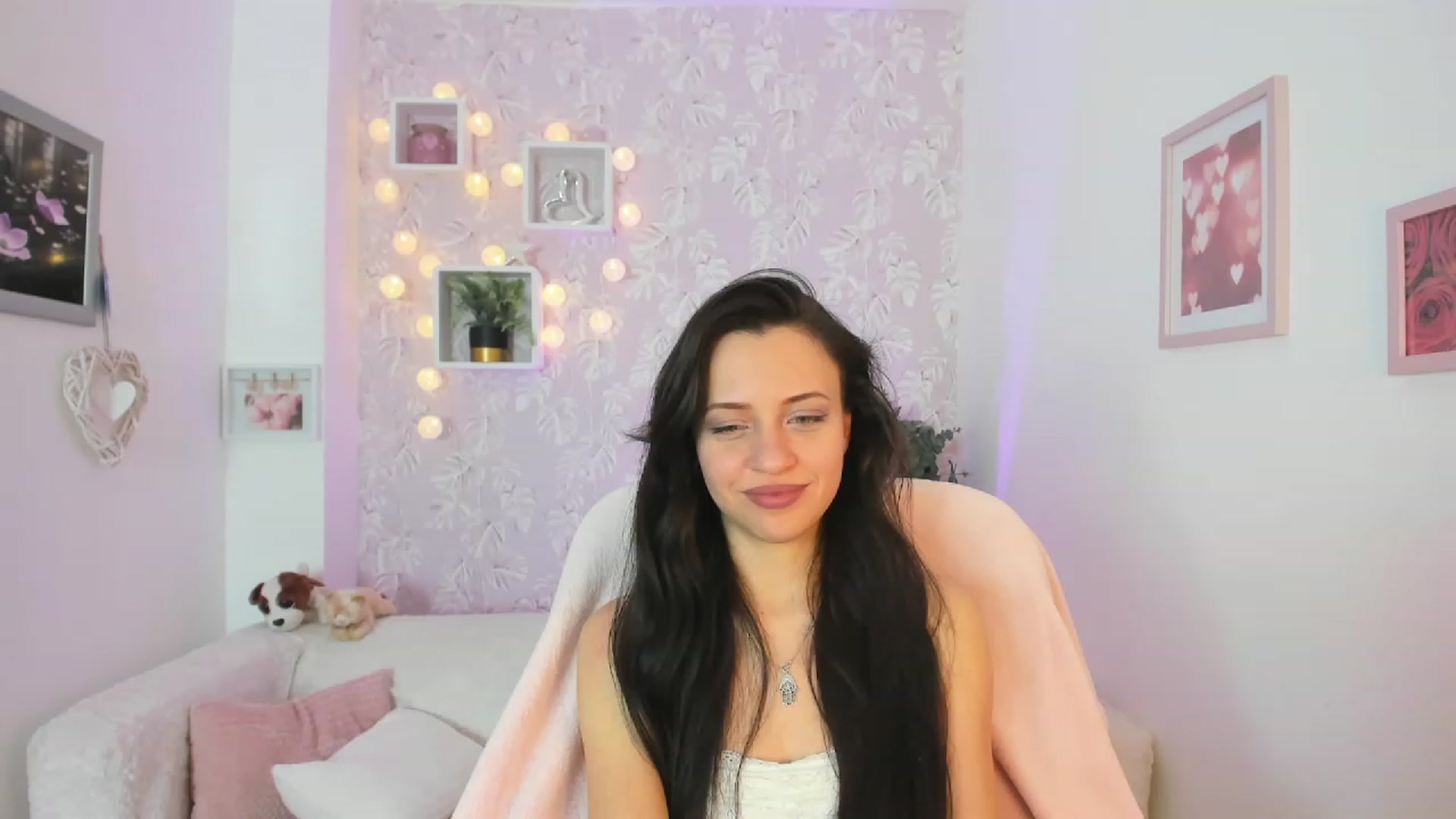 Gallery image thumbnail from Kathy_White's myfreecams stream on, 03/17/2023, 18:37 image 15 of 20