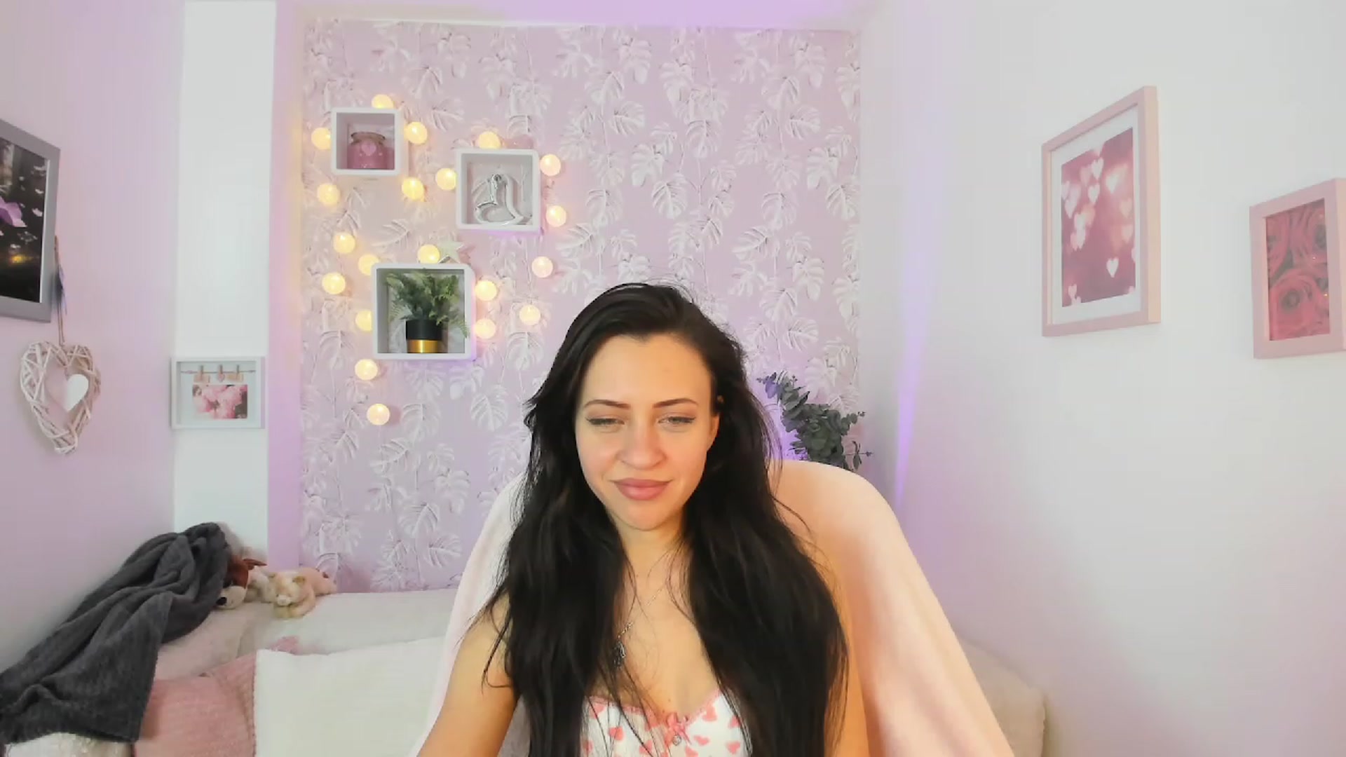 Gallery image thumbnail from Kathy_White's myfreecams stream on, 03/18/2023, 18:30 image 16 of 20