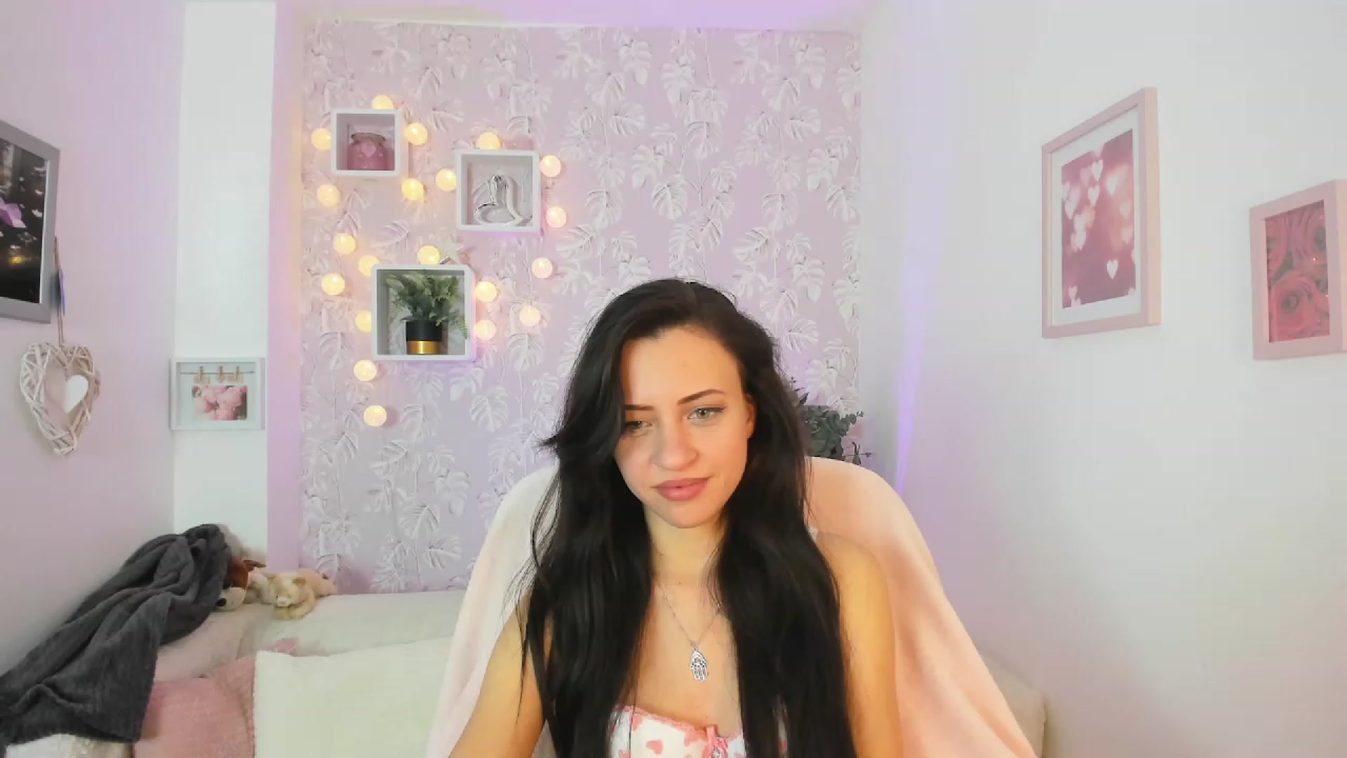 Gallery image thumbnail from Kathy_White's myfreecams stream on, 03/18/2023, 18:30 image 3 of 20