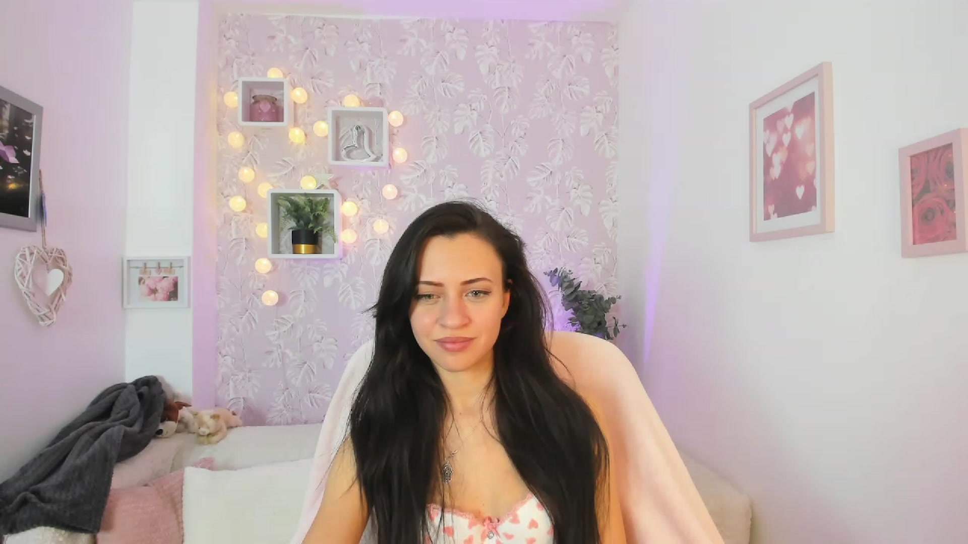 Gallery image thumbnail from Kathy_White's myfreecams stream on, 03/18/2023, 18:30 image 15 of 20
