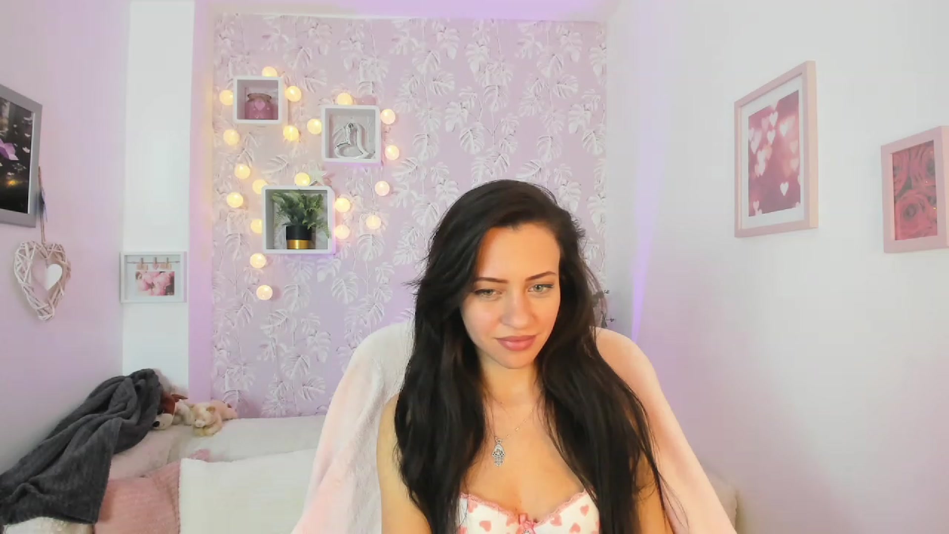 Gallery image thumbnail from Kathy_White's myfreecams stream on, 03/18/2023, 18:30 image 11 of 20