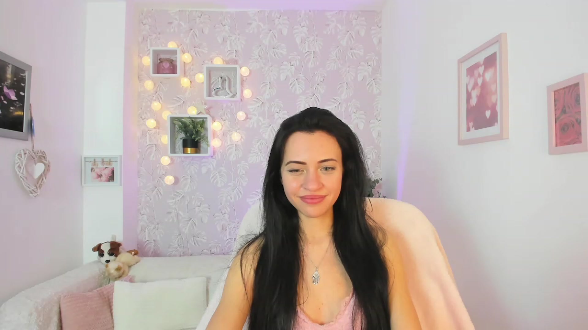 Gallery image thumbnail from Kathy_White's myfreecams stream on, 03/19/2023, 15:59 image 18 of 20
