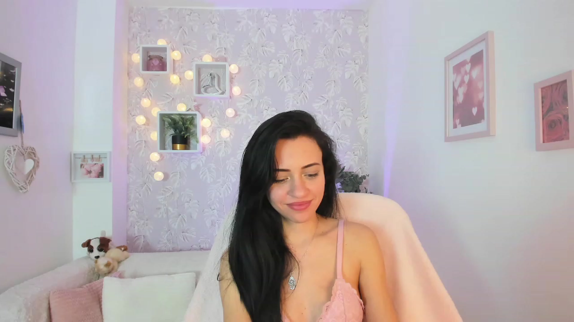 Gallery image thumbnail from Kathy_White's myfreecams stream on, 03/19/2023, 18:26 image 12 of 20