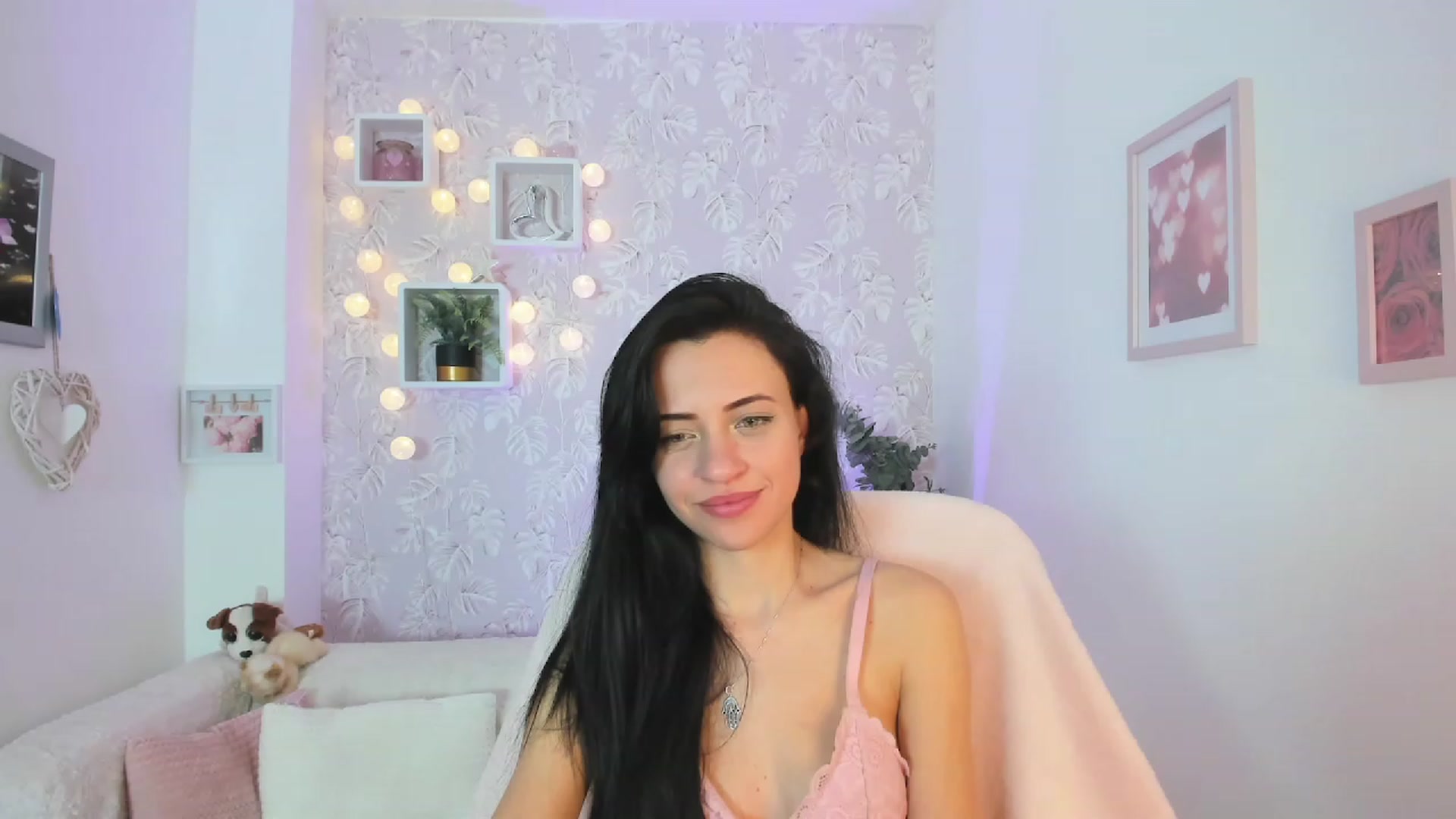 Gallery image thumbnail from Kathy_White's myfreecams stream on, 03/19/2023, 18:26 image 8 of 20