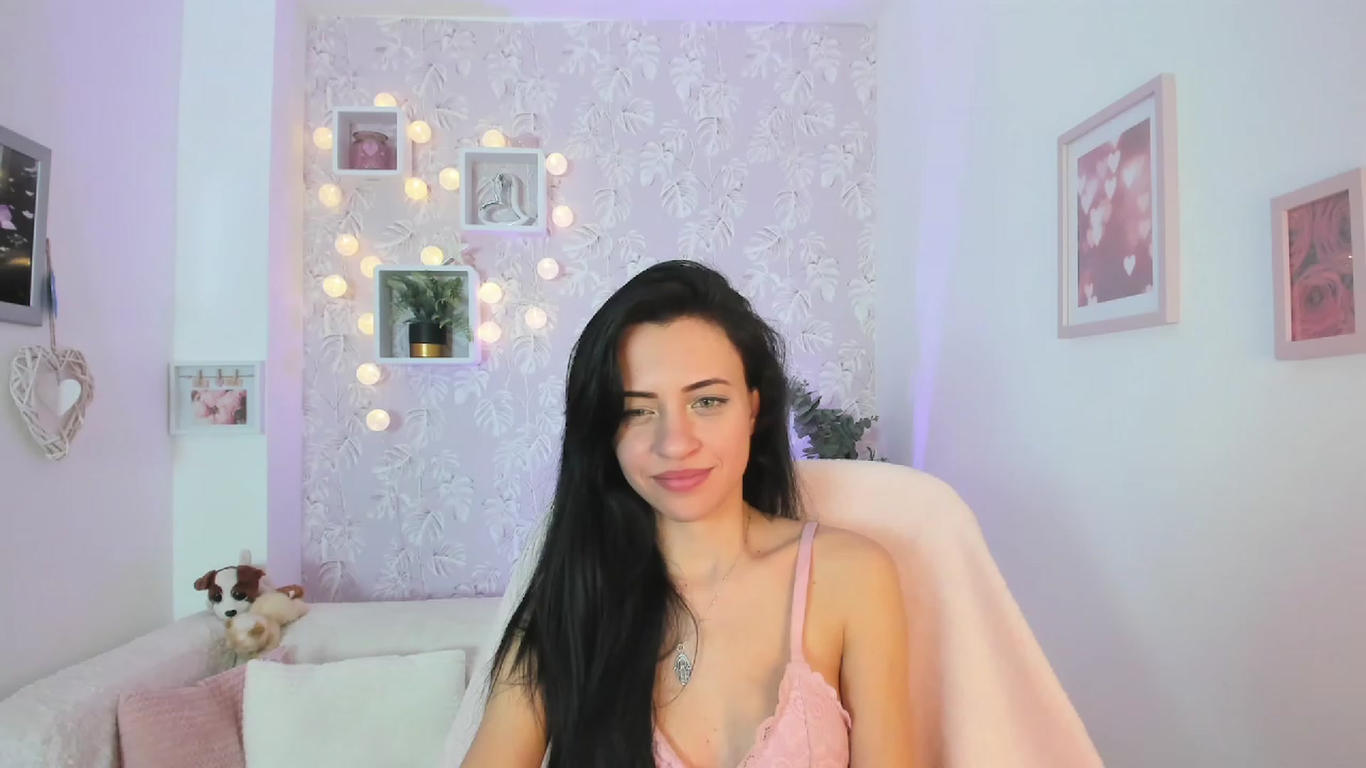 Gallery image thumbnail from Kathy_White's myfreecams stream on, 03/19/2023, 18:26 image 9 of 20
