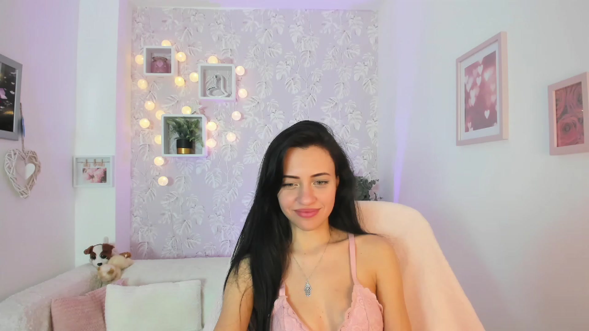 Gallery image thumbnail from Kathy_White's myfreecams stream on, 03/19/2023, 18:26 image 1 of 20