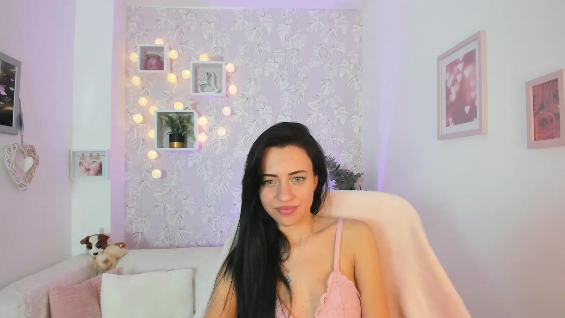 Gallery image thumbnail from Kathy_White's myfreecams stream on, 03/19/2023, 18:44 image 7 of 20