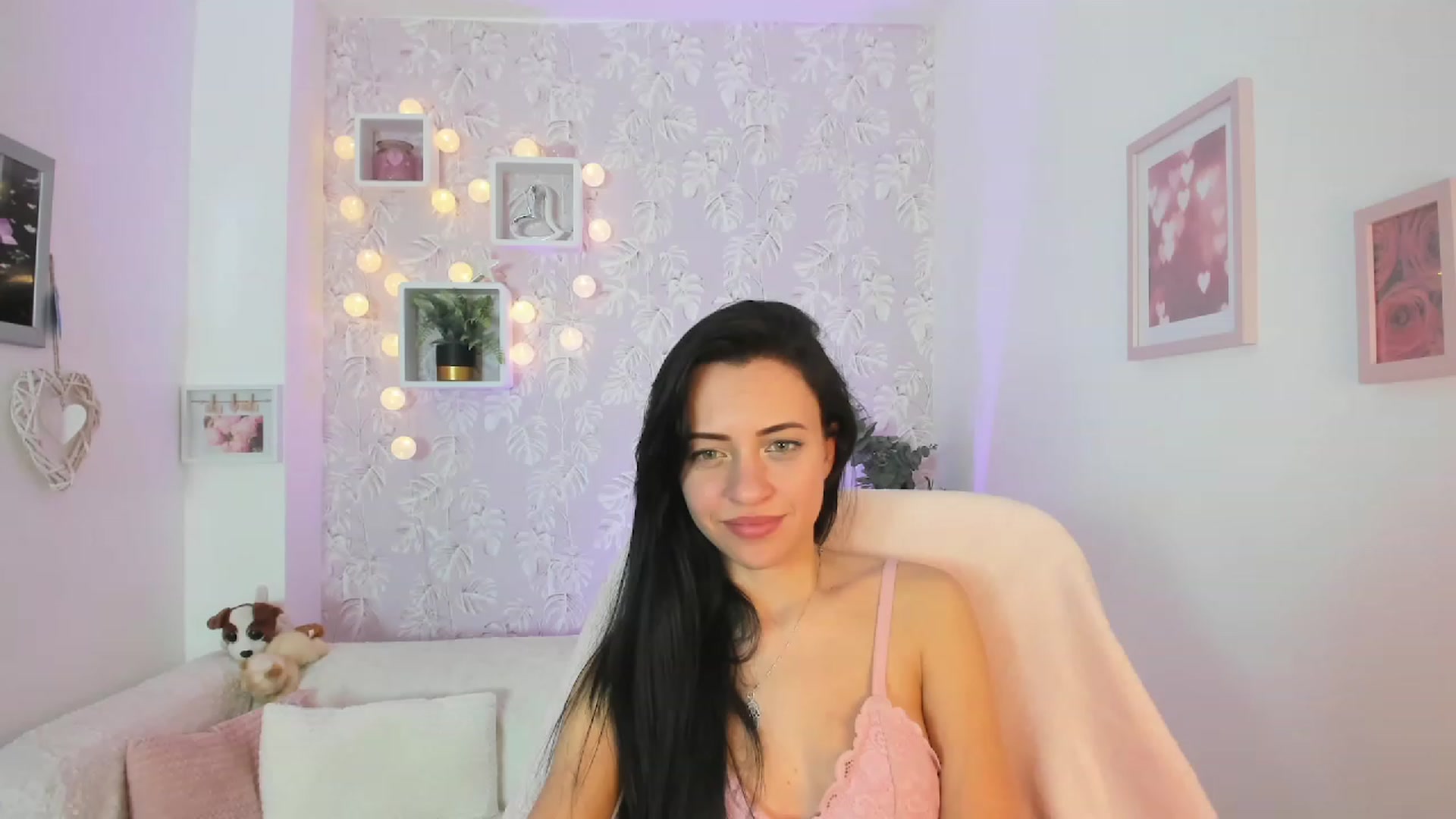 Gallery image thumbnail from Kathy_White's myfreecams stream on, 03/19/2023, 18:44 image 2 of 20