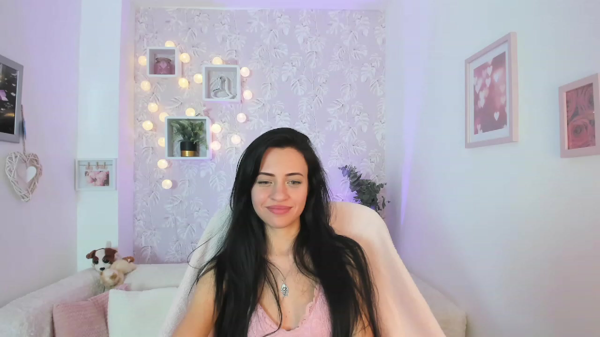 Gallery image thumbnail from Kathy_White's myfreecams stream on, 03/19/2023, 18:44 image 20 of 20