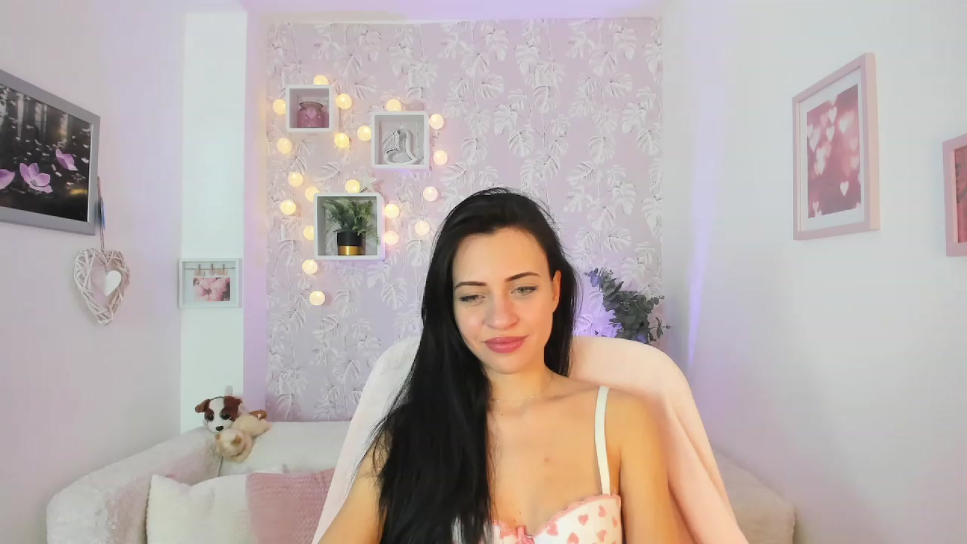 Gallery image thumbnail from Kathy_White's myfreecams stream on, 03/22/2023, 16:36 image 5 of 20