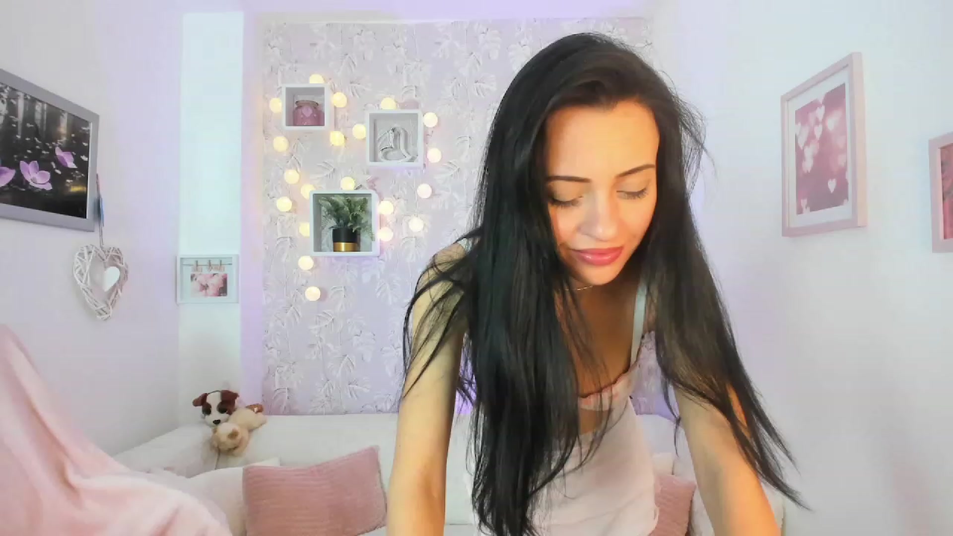 Gallery image thumbnail from Kathy_White's myfreecams stream on, 03/22/2023, 16:36 image 2 of 20