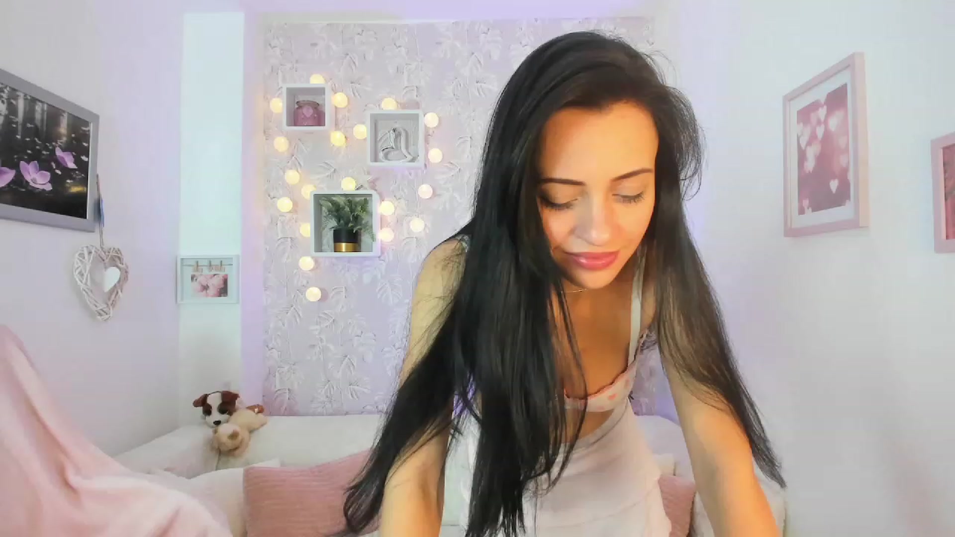 Gallery image thumbnail from Kathy_White's myfreecams stream on, 03/22/2023, 16:36 image 3 of 20