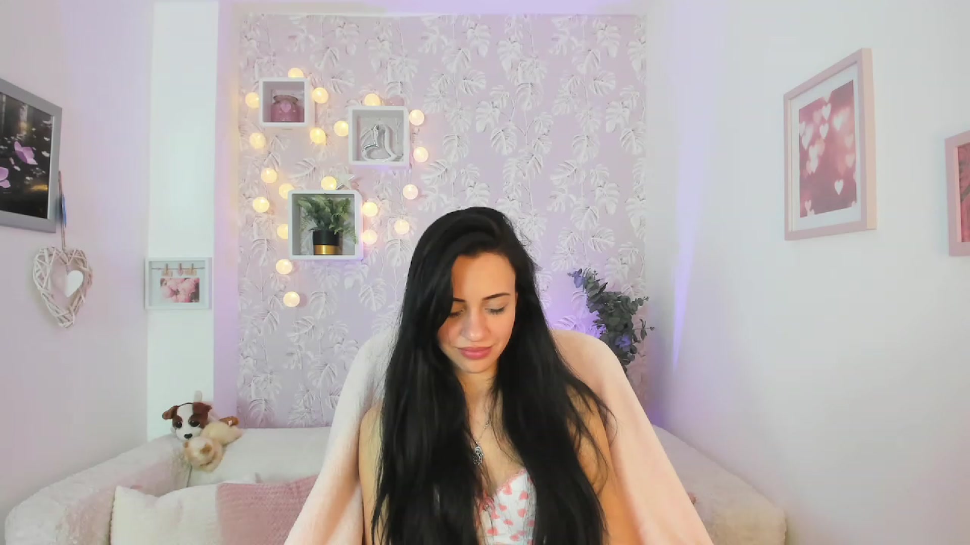 Gallery image thumbnail from Kathy_White's myfreecams stream on, 03/22/2023, 18:59 image 14 of 20