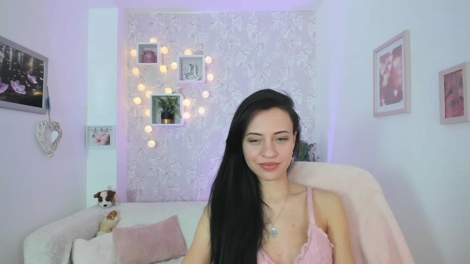 Gallery image thumbnail from Kathy_White's myfreecams stream on, 03/24/2023, 14:35 image 17 of 20