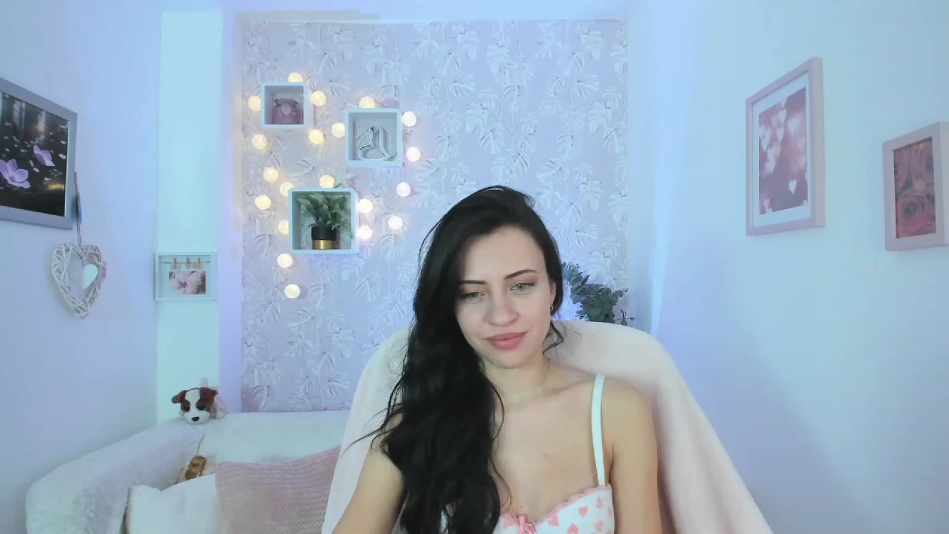 Gallery image thumbnail from Kathy_White's myfreecams stream on, 03/25/2023, 15:33 image 6 of 20