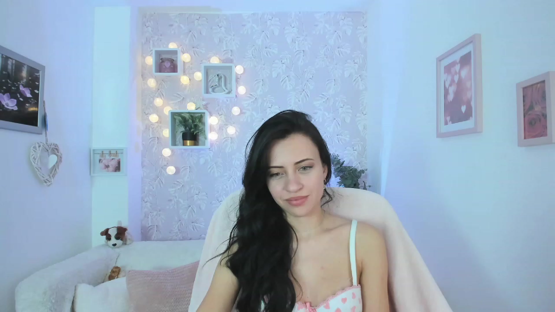 Gallery image thumbnail from Kathy_White's myfreecams stream on, 03/25/2023, 15:33 image 7 of 20