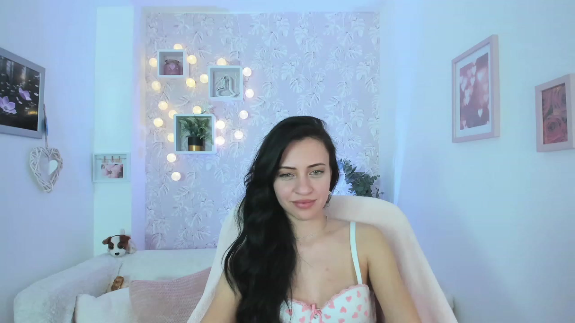 Gallery image thumbnail from Kathy_White's myfreecams stream on, 03/25/2023, 18:47 image 13 of 20