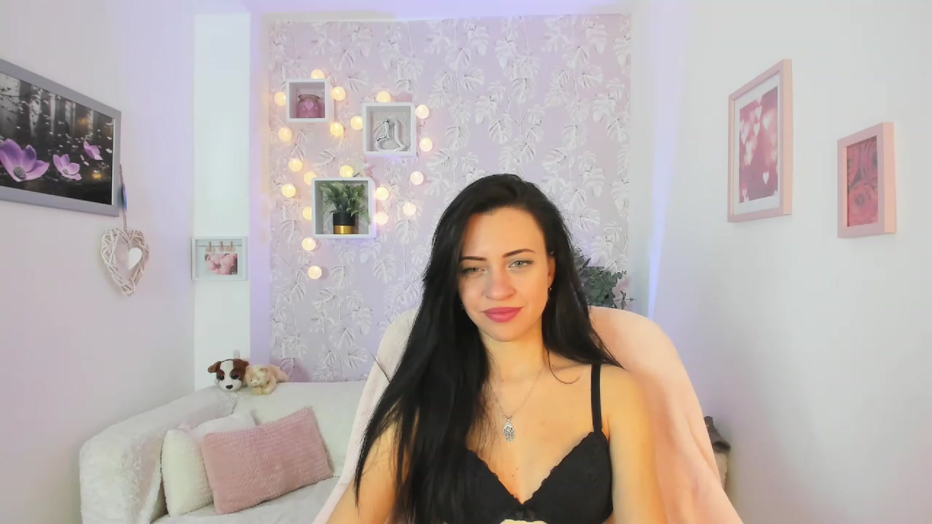 Gallery image thumbnail from Kathy_White's myfreecams stream on, 04/06/2023, 15:09 image 7 of 20
