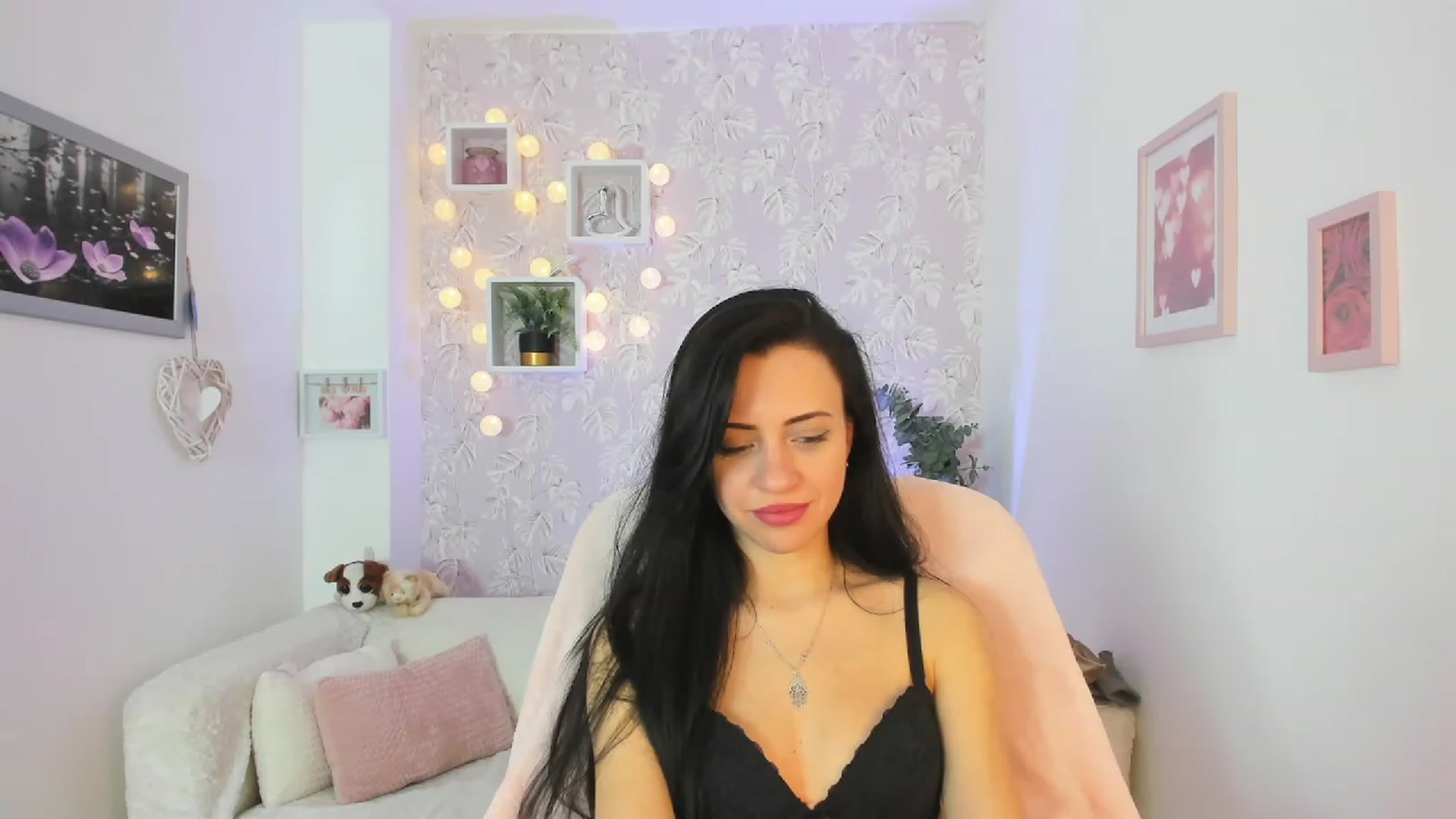 Gallery image thumbnail from Kathy_White's myfreecams stream on, 04/06/2023, 15:09 image 19 of 20