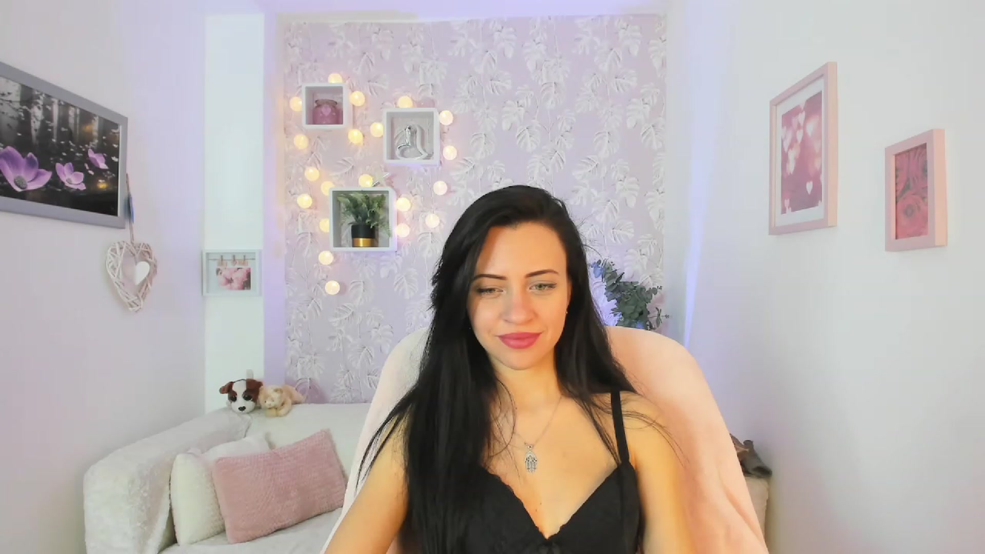 Gallery image thumbnail from Kathy_White's myfreecams stream on, 04/06/2023, 15:09 image 14 of 20