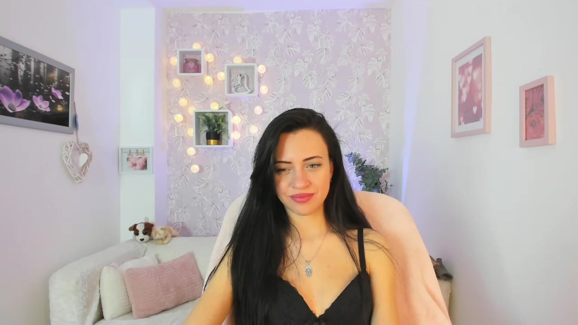 Gallery image thumbnail from Kathy_White's myfreecams stream on, 04/06/2023, 15:09 image 13 of 20