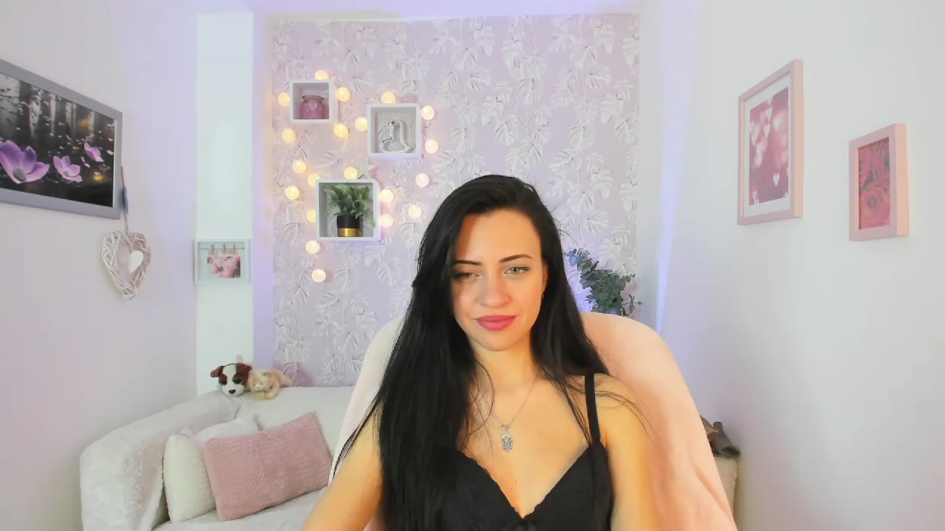 Gallery image thumbnail from Kathy_White's myfreecams stream on, 04/06/2023, 15:09 image 12 of 20