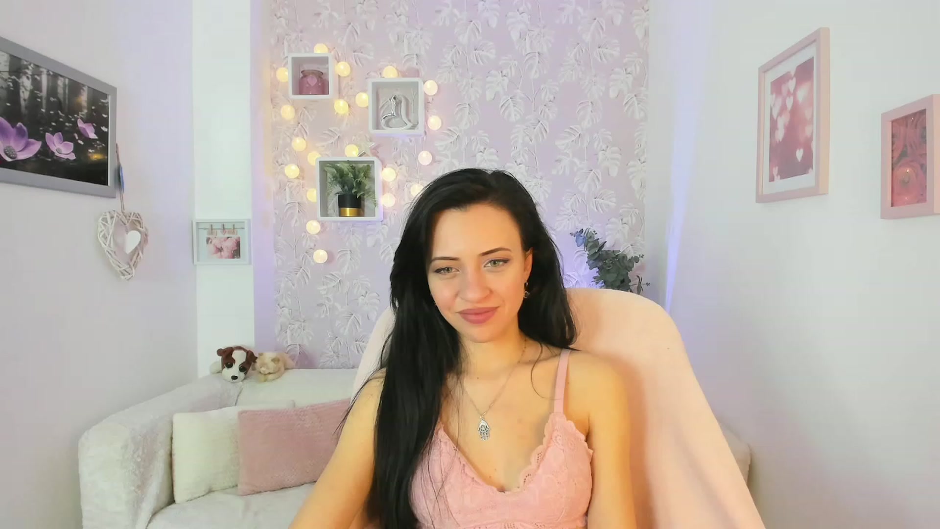 Gallery image thumbnail from Kathy_White's myfreecams stream on, 04/12/2023, 14:45 image 12 of 20