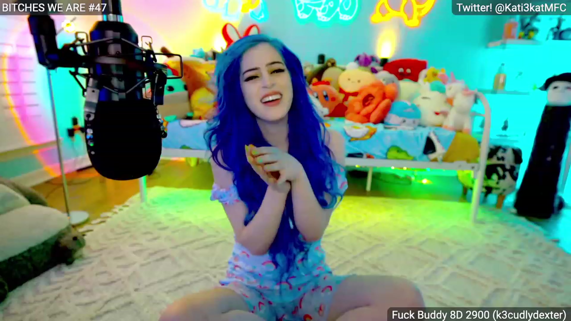 Gallery image thumbnail from Kati3Kat's myfreecams stream on, 11/16/2022, 08:06 image 10 of 20