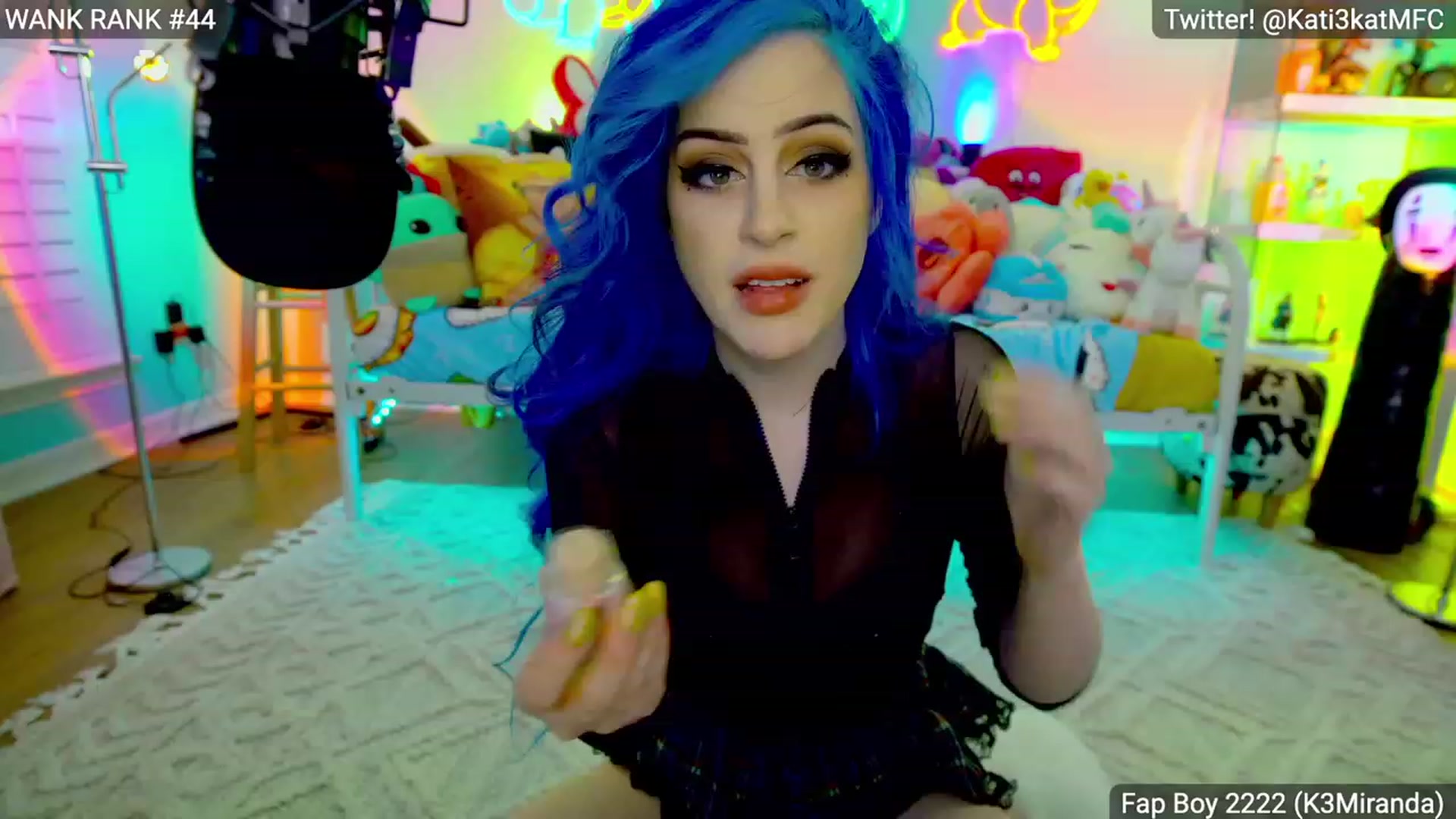 Gallery image thumbnail from Kati3Kat's myfreecams stream on, 11/19/2022, 07:14 image 2 of 20
