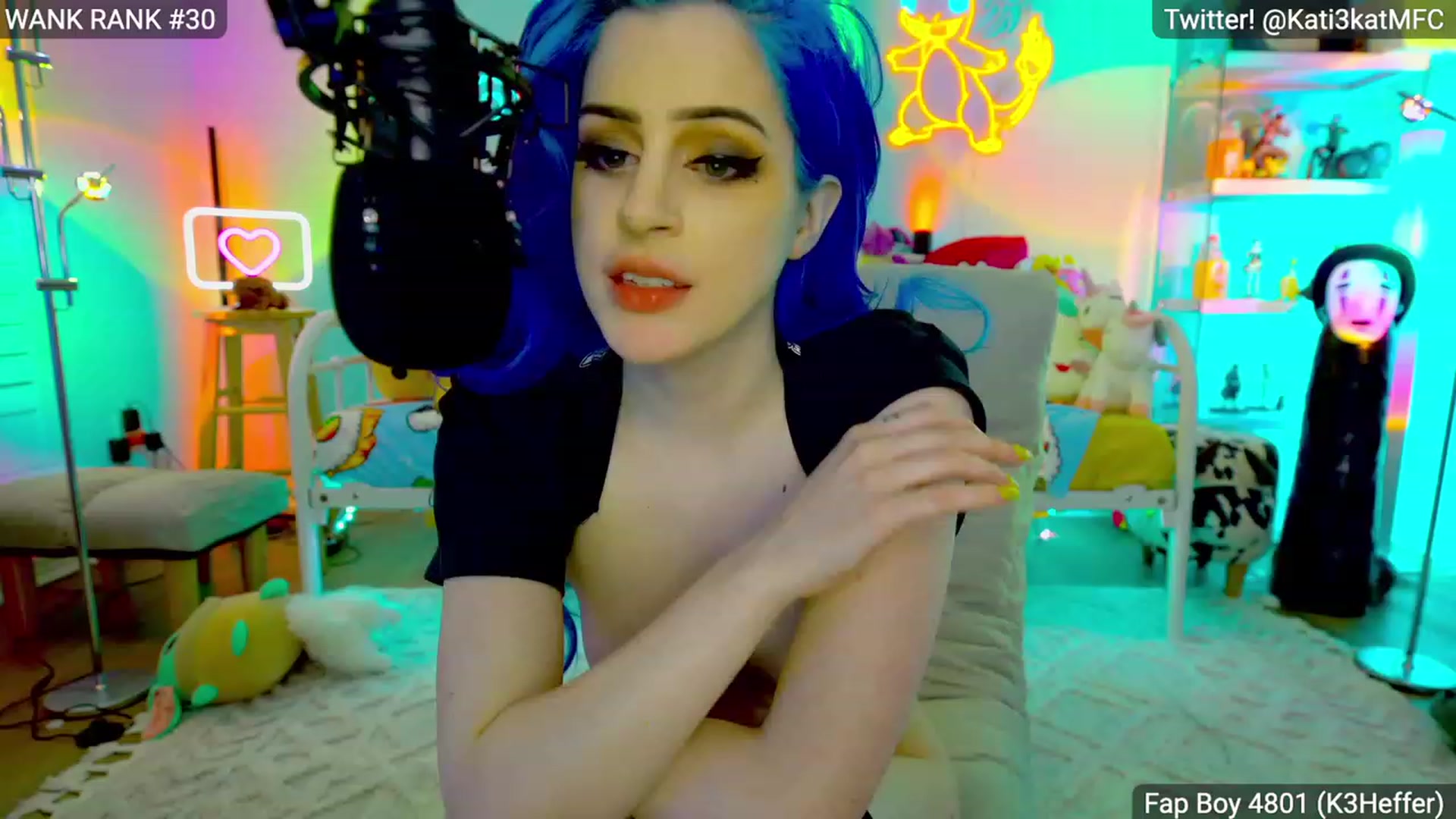 Gallery image thumbnail from Kati3Kat's myfreecams stream on, 11/19/2022, 18:14 image 20 of 20