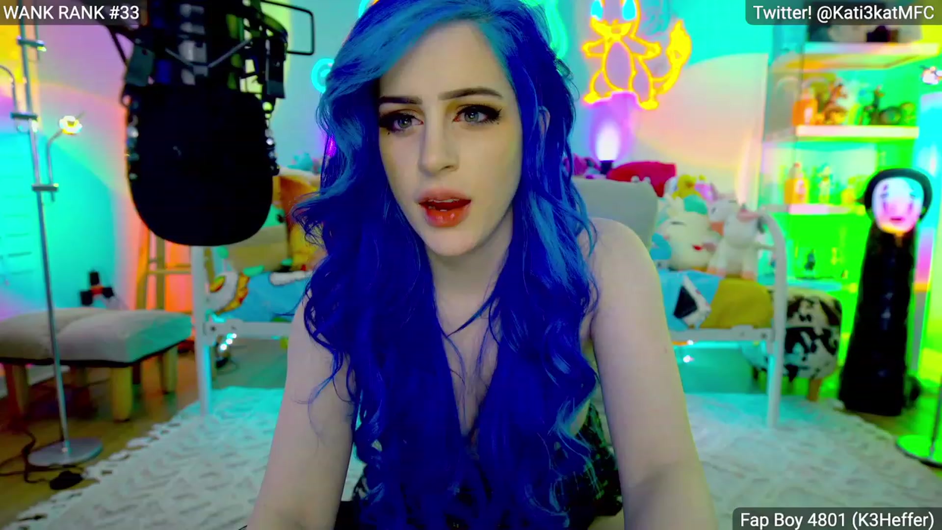 Gallery image thumbnail from Kati3Kat's myfreecams stream on, 11/19/2022, 18:14 image 11 of 20