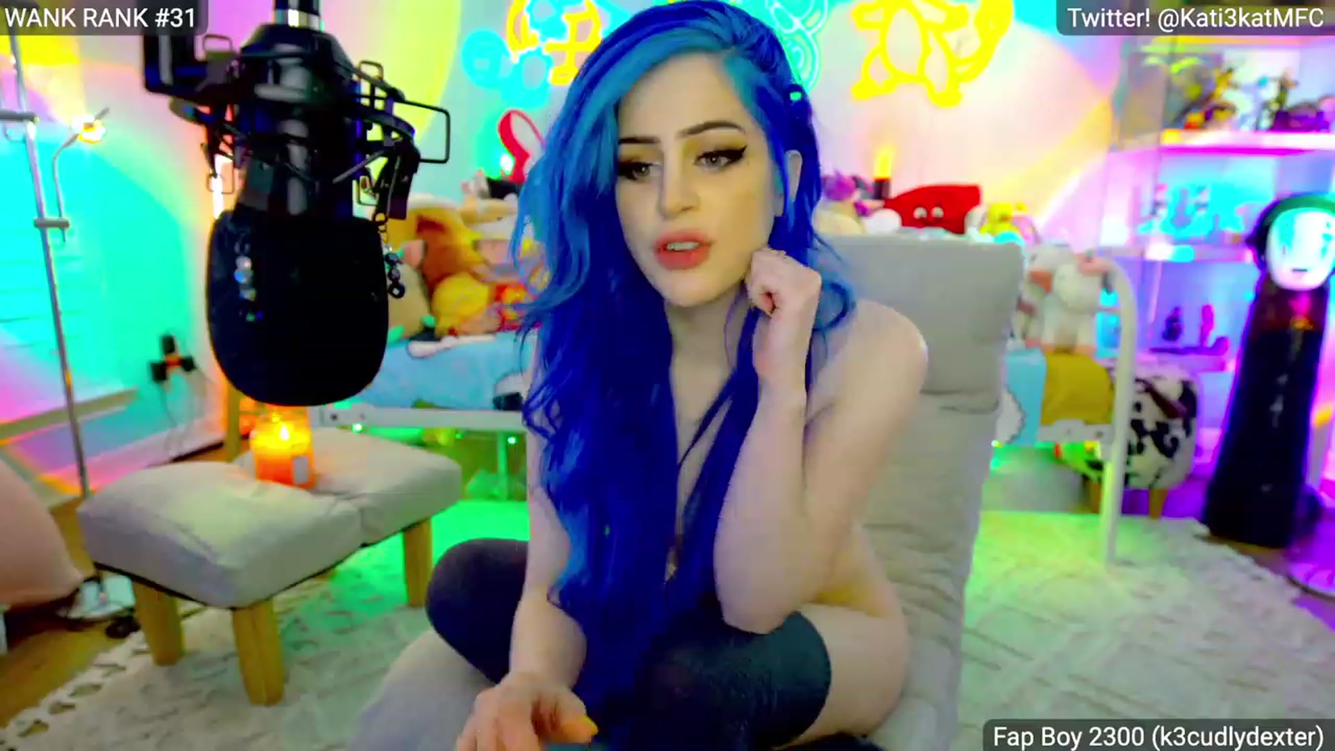 Gallery image thumbnail from Kati3Kat's myfreecams stream on, 11/22/2022, 01:55 image 18 of 20