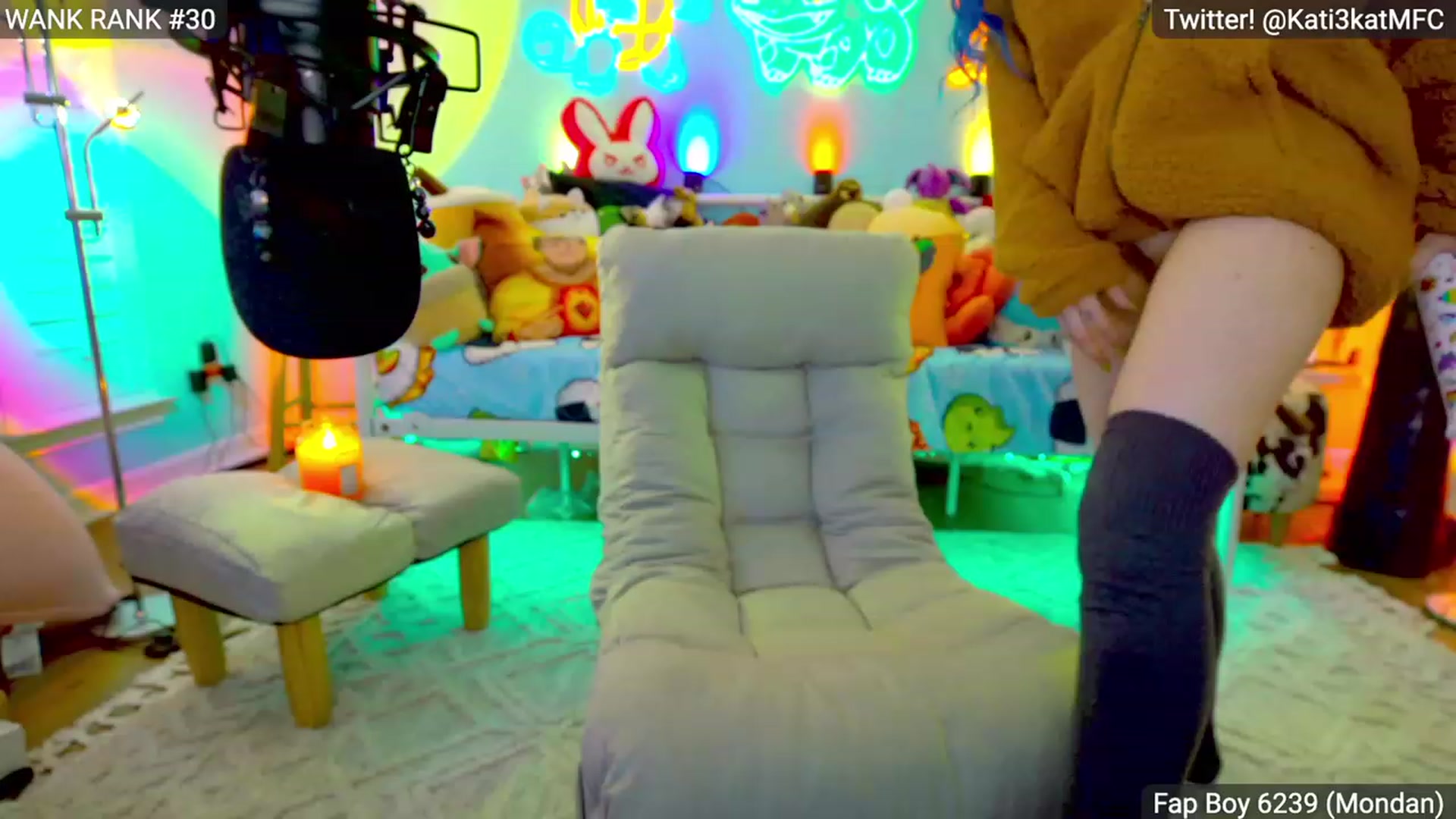 Gallery image thumbnail from Kati3Kat's myfreecams stream on, 11/22/2022, 03:07 image 9 of 20