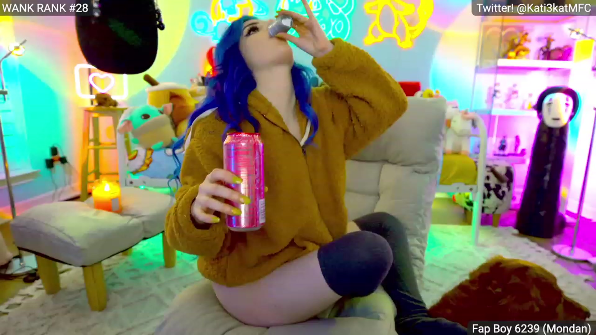 Gallery image thumbnail from Kati3Kat's myfreecams stream on, 11/22/2022, 03:07 image 19 of 20