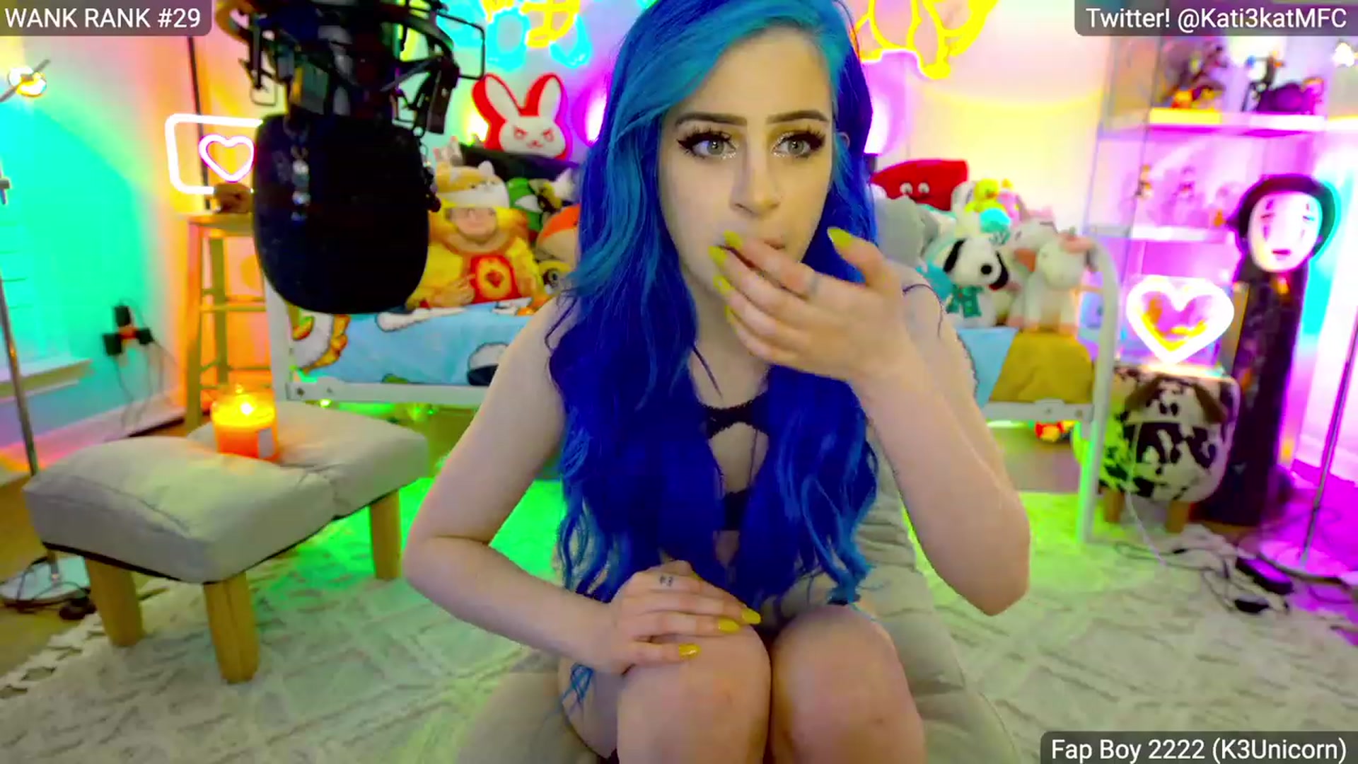 Gallery image thumbnail from Kati3Kat's myfreecams stream on, 11/23/2022, 02:49 image 10 of 20