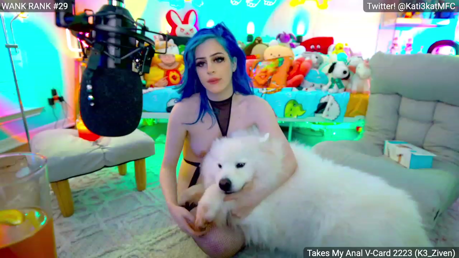 Gallery image thumbnail from Kati3Kat's myfreecams stream on, 11/26/2022, 09:06 image 2 of 20