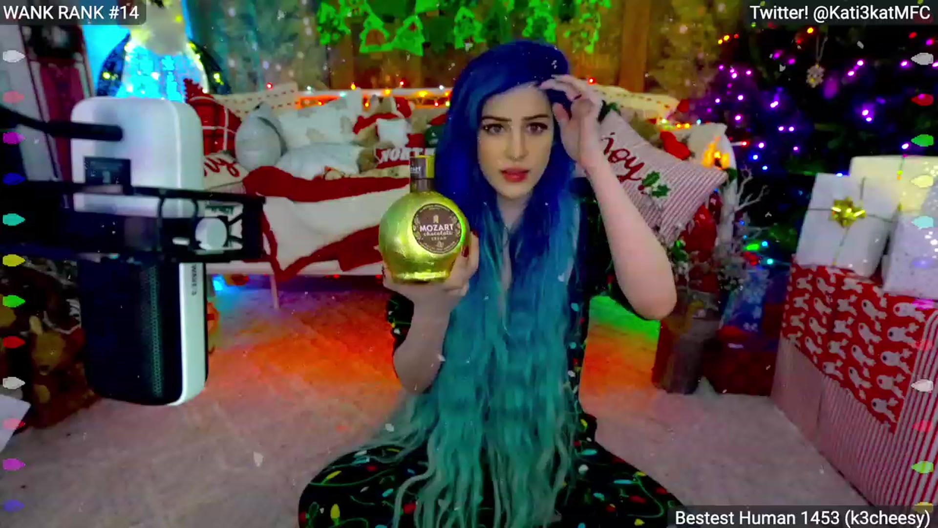 Gallery image thumbnail from Kati3Kat's myfreecams stream on, 12/25/2022, 10:17 image 9 of 20