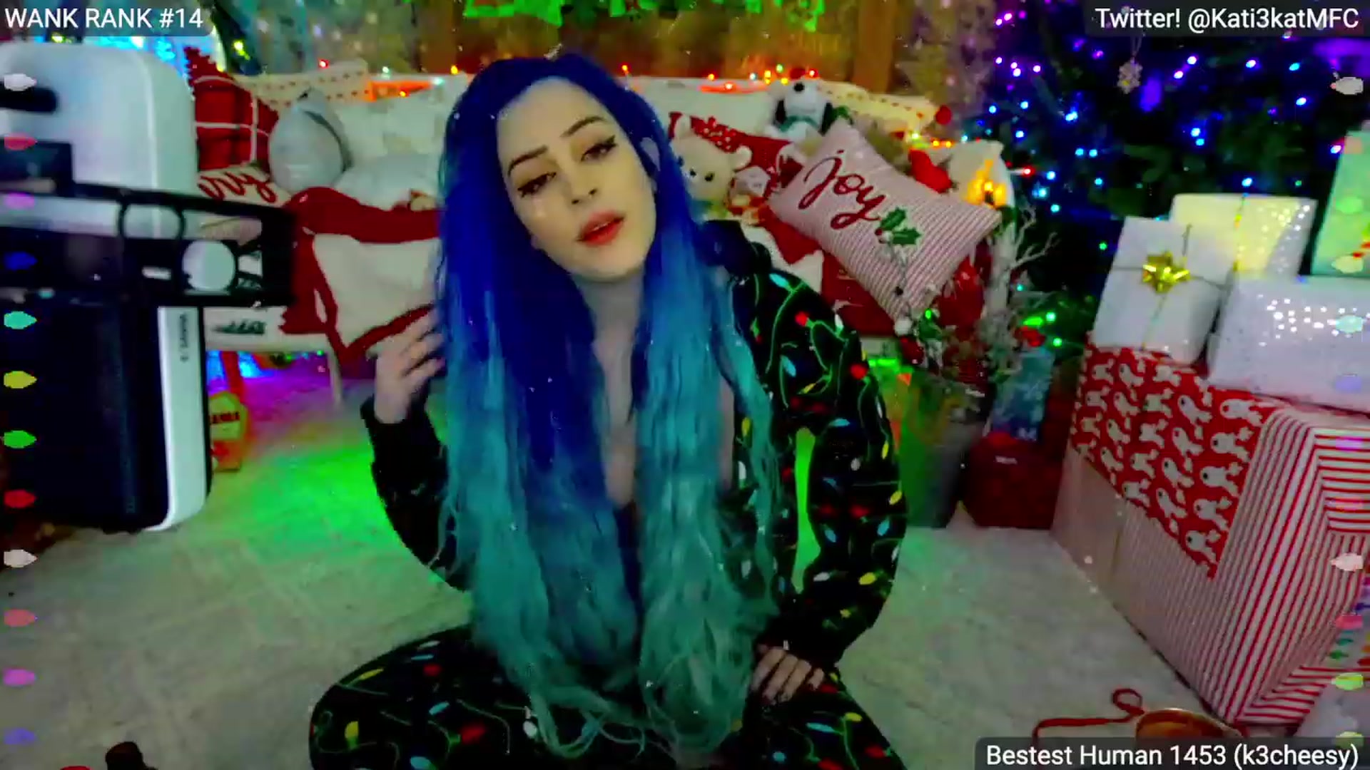 Gallery image thumbnail from Kati3Kat's myfreecams stream on, 12/25/2022, 10:17 image 20 of 20