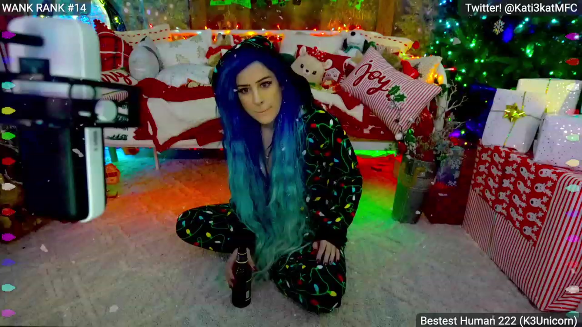 Gallery image thumbnail from Kati3Kat's myfreecams stream on, 12/25/2022, 10:17 image 3 of 20