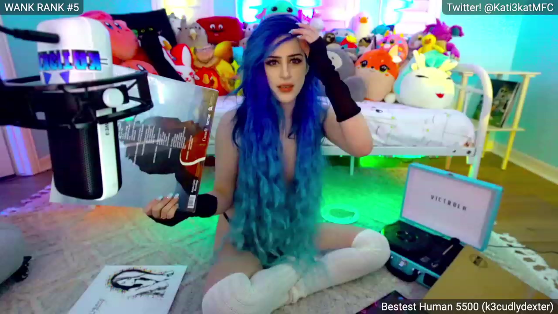 Gallery image thumbnail from Kati3Kat's myfreecams stream on, 01/13/2023, 07:06 image 14 of 20