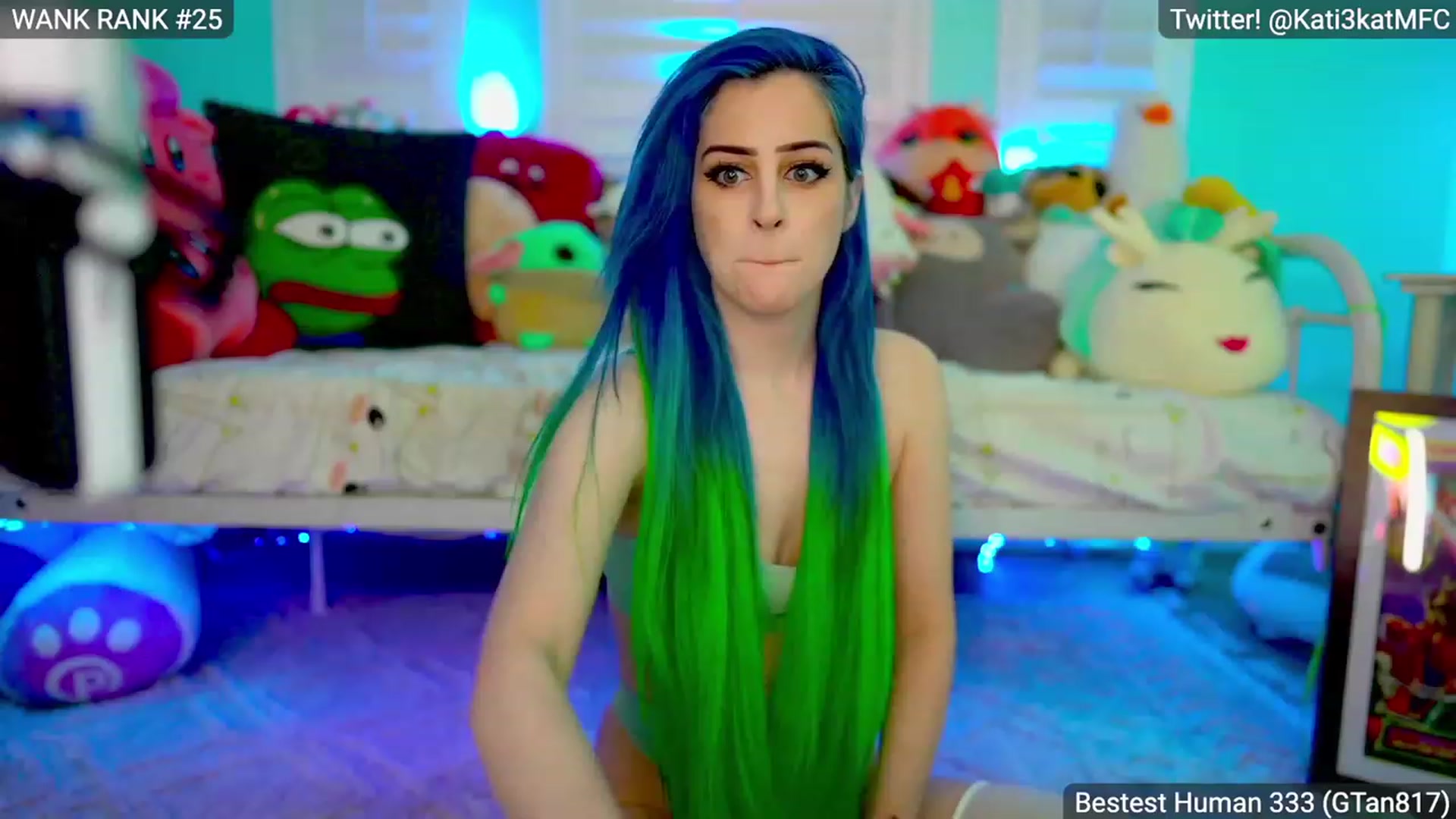 Gallery image thumbnail from Kati3Kat's myfreecams stream on, 03/26/2023, 06:46 image 17 of 20