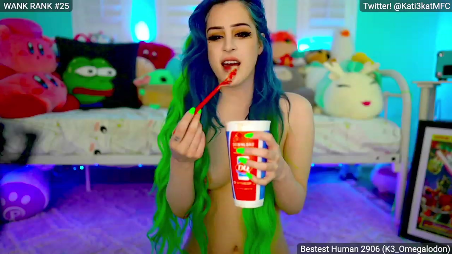Gallery image thumbnail from Kati3Kat's myfreecams stream on, 03/31/2023, 06:51 image 12 of 20